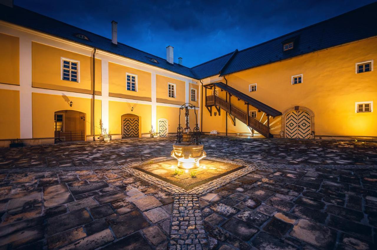 Chateau Rychvald Hotel Luaran gambar