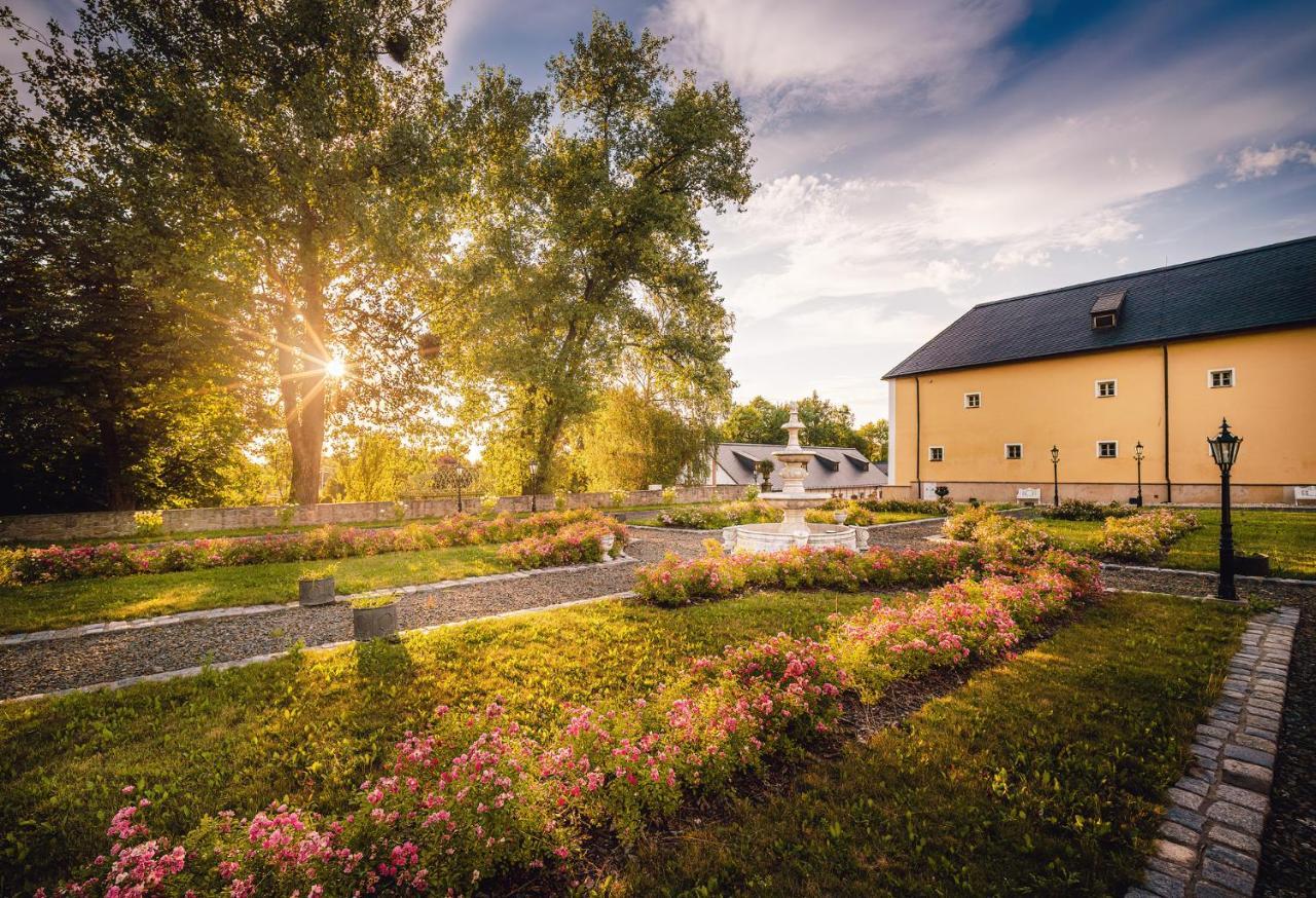 Chateau Rychvald Hotel Luaran gambar